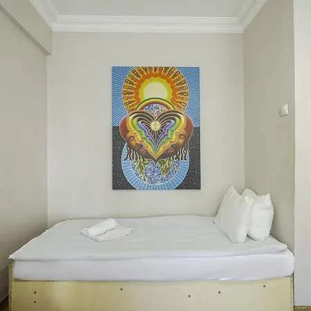 Cozy Flat W Balcony 10 Min To In Appartamento