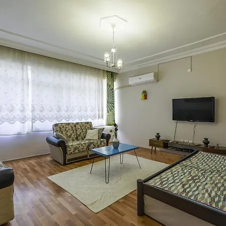 Cozy Flat W Balcony 10 Min To In * Antalia
